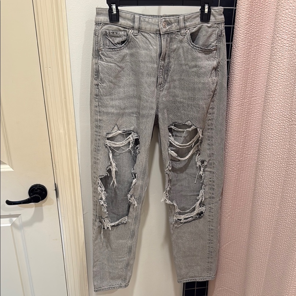 American Eagle Straight- leg Distressed Gray Jeans